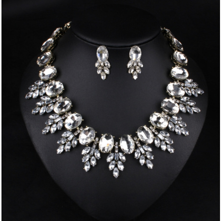 Women's Necklaces Crystal Leaf Pendants Clavicle Chains Fashion Vintage Accessories Crystal Wedding Party Jewelry for Women Girls N059